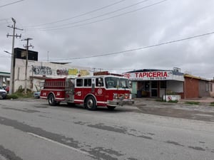    Un incendio en un local abandonado ubicado sobre la calle Alfonso Fuentes, en la Zona Centro de Monclova, provocó la movilización de elementos del Cuerpo