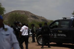 El ataque armado en Teotihuacán dejó 13 personas lesionadas de cinco nacionalidades, incluidos heridos por bala, mientras autoridades activaron protocolos