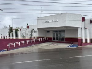 Una niña de 2 años, identificada como Amber, fue ingresada a la clínica del ISSSTE tras presentar quemaduras en distintas partes del cuerpo, luego