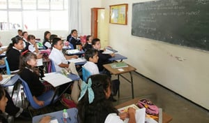 Con la temporada de calor, escuelas de la Región Carbonífera refuerzan medidas preventivas para evitar fallas en electricidad, agua y equipos ante altas