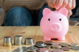 Las Afores registraron pérdidas por 251 millones de pesos en marzo de 2026, afectadas por la volatilidad financiera derivada del conflicto en Irán.
