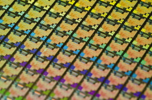 TSMC presentó su nueva hoja de ruta tecnológica con la que planea llevar la fabricación de semiconductores a los nodos de 1.2 y 1.3 nanómetros hacia 2029,