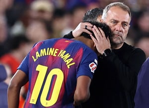 El Barcelona confirmó la baja de Lamine Yamal por lesión muscular, mientras el Real Madrid también reporta ausencias importantes en el cierre de temporada
