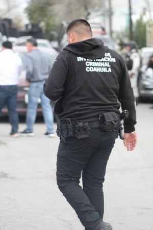 En operativos realizados en diversos puntos de la ciudad, agentes de la Agencia de Investigación Criminal detuvieron a cuatro personas mediante