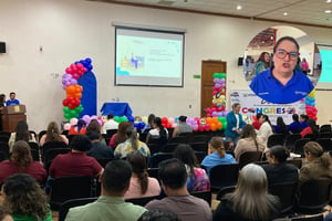 Docentes, psicólogos y familias participaron en encuentro sobre neurodivergencia y estrategias en aulas escolares.  Con la participación de docentes,