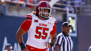 Cleveland selecciona a Spencer Fano, offensive tackle proveniente de Utah, con la novena selección del draft.   El liniero destaca por su fortaleza y técnica