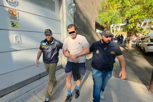 El contralmirante Fernando Farías Laguna comparece ante juez federal en Argentina tras su detención en Buenos Aires por huachicol fiscal y posible extradición