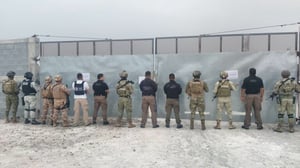 Operativo de Marina y FGR en Matamoros aseguró un predio con huachicol, equipo y vehículos vinculados a “Los Escorpiones” del Cártel del Golfo.  Un operativo