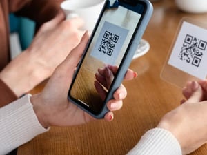 El uso masivo de códigos QR ha facilitado servicios digitales, pero también ha abierto nuevas oportunidades para fraudes que ponen en riesgo datos personales