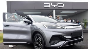 BYD registró una caída del 55 por ciento en su beneficio neto del primer trimestre afectado por menor demanda en China y ajustes del mercado  El fabricante