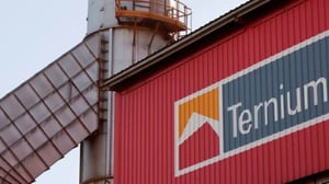 La nueva acería de Ternium en Pesquería, Nuevo León, iniciará operaciones a finales de 2026, informó la Secretaría de Economía en un comunicado de prensa.