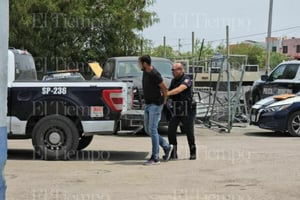 El acusado fue presentado ante el Juez Calificador en turno.  La presencia de patrullas de Seguridad Pública Municipal sorprendió a vecinos de la colonia
