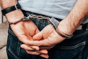 Enfrentamientos armados en Escuinapa y Angostura, Sinaloa, dejaron un civil muerto, dos detenidos y militares heridos, tras operativos de fuerzas