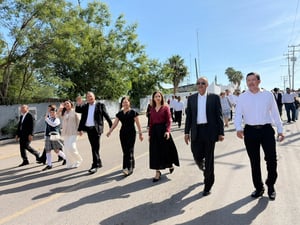 Autoridades, estudiantes y ciudadanos participaron en el desfile del 5 de Mayo en San Juan de Sabinas, destacando cultura, identidad local   Este martes