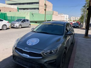 Fue ingresado de emergencia a la Clínica 7 del IMSS.  Un joven de 20 años de edad fue ingresado de urgencia la tarde del lunes a la Clínica 7 del IMSS, luego