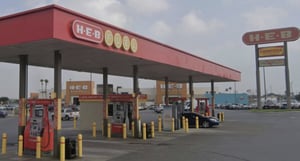 Los costos de los combustibles en la frontera texana continúan mostrando variaciones al alza, luego de que en Eagle Pass el precio de la gasolina regular