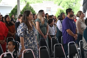 El Colegio de la Paz realizó una jornada especial por el Día de las Madres con actividades religiosas, recreativas y convivencia familiar en San Juan