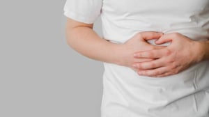 La salud digestiva suele pasar desapercibida hasta que aparecen molestias persistentes. Sin embargo, especialistas en gastroenterología advierten que muchos
