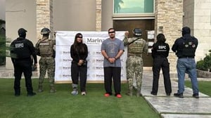 Autoridades federales realizaron cuatro cateos en Nuevo León como parte de una investigación relacionada con el aseguramiento de un buque en Tamaulipas,