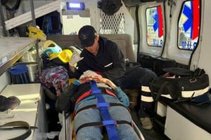 A ese gasto se suma el material médico utilizado durante la emergencia.  Cuando ocurre un accidente vial en Monclova y una ambulancia sale con las torretas
