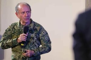La FGR explicó que el almirante Rafael Ojeda no es requerido en la investigación por huachicol fiscal debido a que no presentó una denuncia formal ante
