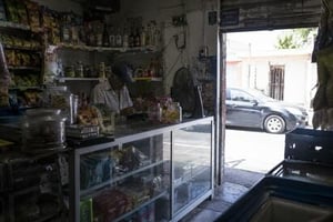 En distintas colonias de Monclova, pequeños negocios continúan formando parte de la vida diaria de cientos de familias pese al crecimiento