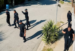 Una intensa movilización de corporaciones policiacas se registró la tarde del miércoles en la colonia Villas del Carmen, luego de que un hombre presuntamente