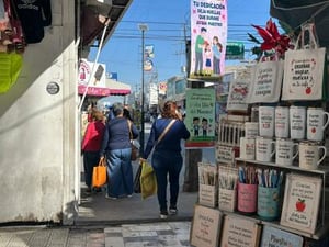 Canaco estima incremento comercial de hasta 15 por ciento durante festejos del Día del Maestro este jueves.  La celebración del Día del Maestro generará