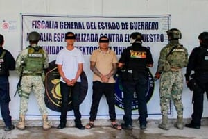 Fue detenido en Guerrero Juan “N”, alias “El Junior”, señalado como segundo al mando de Los Viagras, junto a otro sujeto en operativo coordinado.  El arresto