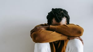 Ponerle nombre a las emociones relacionadas con la ansiedad podría ayudar a las personas con rasgos autistas a manejar mejor el miedo y la incertidumbre, según