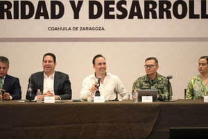 Inicia Gobernador en Saltillo reuniones de los Consejos de Seguridad y Desarrollo Regional.  El gobernador de Coahuila, Manolo Jiménez Salinas, presidió