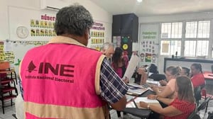 Funcionarios electorales practicaron cada etapa de votaciones para evitar errores durante próxima jornada electoral en Monclova.  Con el objetivo de garantizar
