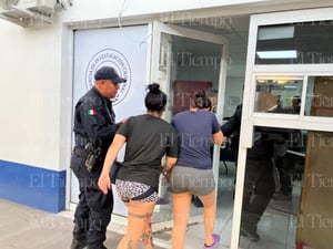 Intentaron salir sin pagar mercancía, pese a que eran acompañadas por sus bebés.  Dos mujeres fueron detenidas la tarde de este lunes en la tienda Coppel
