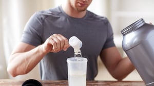 Los adolescentes en Estados Unidos que buscan aumentar su masa muscular están dejando de lado los esteroides y optando cada vez más por suplementos