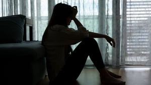 Un estudio publicado en línea el 6 de mayo en BMJ Mental Health indica que las personas con depresión en remisión (RD) presentan un mayor riesgo de volver