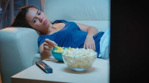 Los alimentos y bebidas con alto contenido ácido forman parte común de la alimentación diaria. Productos como el café, refrescos, cítricos, vinagre, salsas