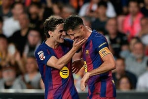    Remontada y triunfo ante el campeón, pero Getafe y Rayo también ganaron. El Valencia cierra la temporada sin premio continental.  El Valencia venció