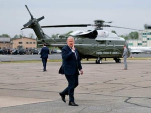 Estados Unidos e Irán avanzan hacia un posible acuerdo que incluiría la reapertura del estrecho de Ormuz y negociaciones sobre el programa nuclear iraní.