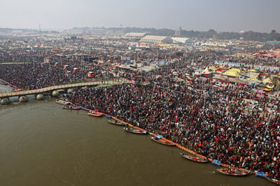 Decenas de fallecidos en una avalancha durante el festival Kumbh Mela