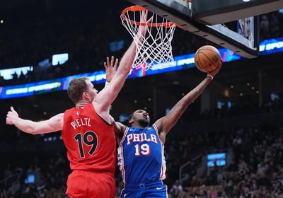 A.J. Lawson anotó 28 puntos, Raptors vencen a 76ers