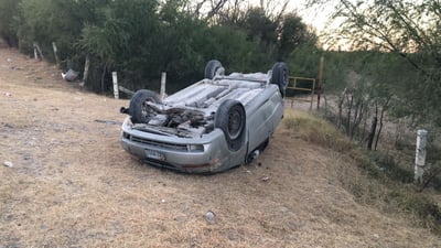 Pierde el control en el Bulevar Centenario y termina volcando; conducía en estado de ebriedad