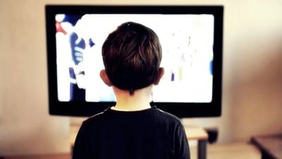 9 efectos del exceso de pantallas en niños según la ciencia
