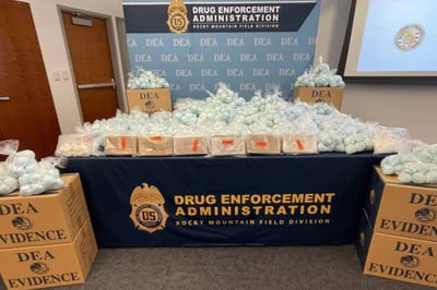 Incautan más de 500 kg de metanfetamina en Denver; 15 personas encausadas