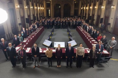 Sheinbaum encabeza Asamblea 139 del Infonavit en Palacio