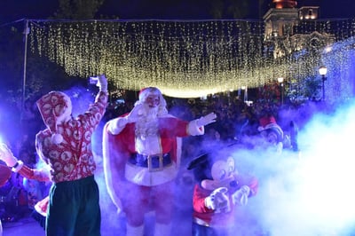 La magia navideña une y da esperanza a Cuatro Ciénegas
