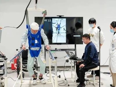 Implante cerebral restaura movilidad en paciente con accidente cerebrovascular