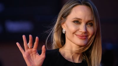 Angelina Jolie muestra por primera vez las cicatrices de su mastectomía