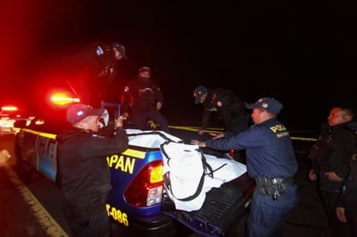 Al menos 15 muertos tras caída de autobús a barranco en Guatemala