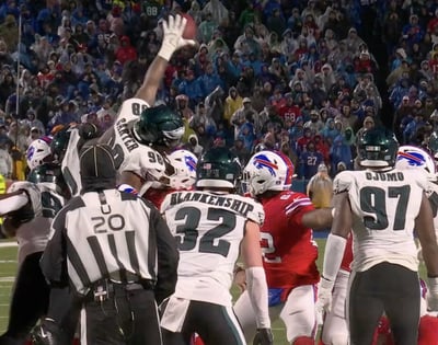 Buffalo Bills caen ante Philadelphia Eagles y pierden cetro divisional