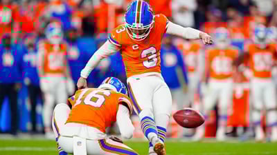 Broncos derrotan a Chargers y aseguran el primer lugar de la AFC Oeste